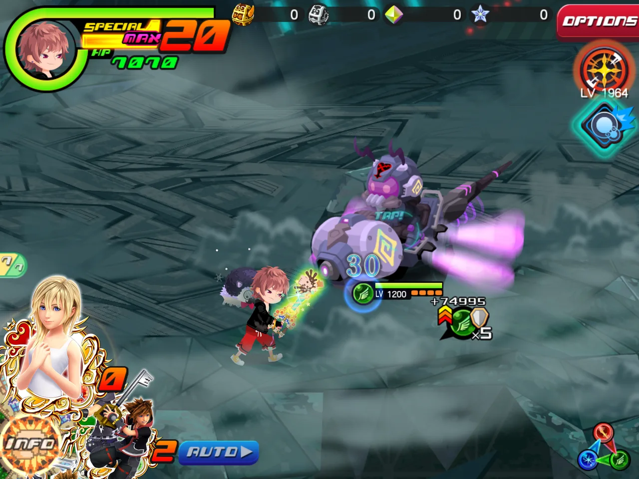 Union χ gameplay screenshot: player avatar battling a mechanical Heartless with medal-deck UI